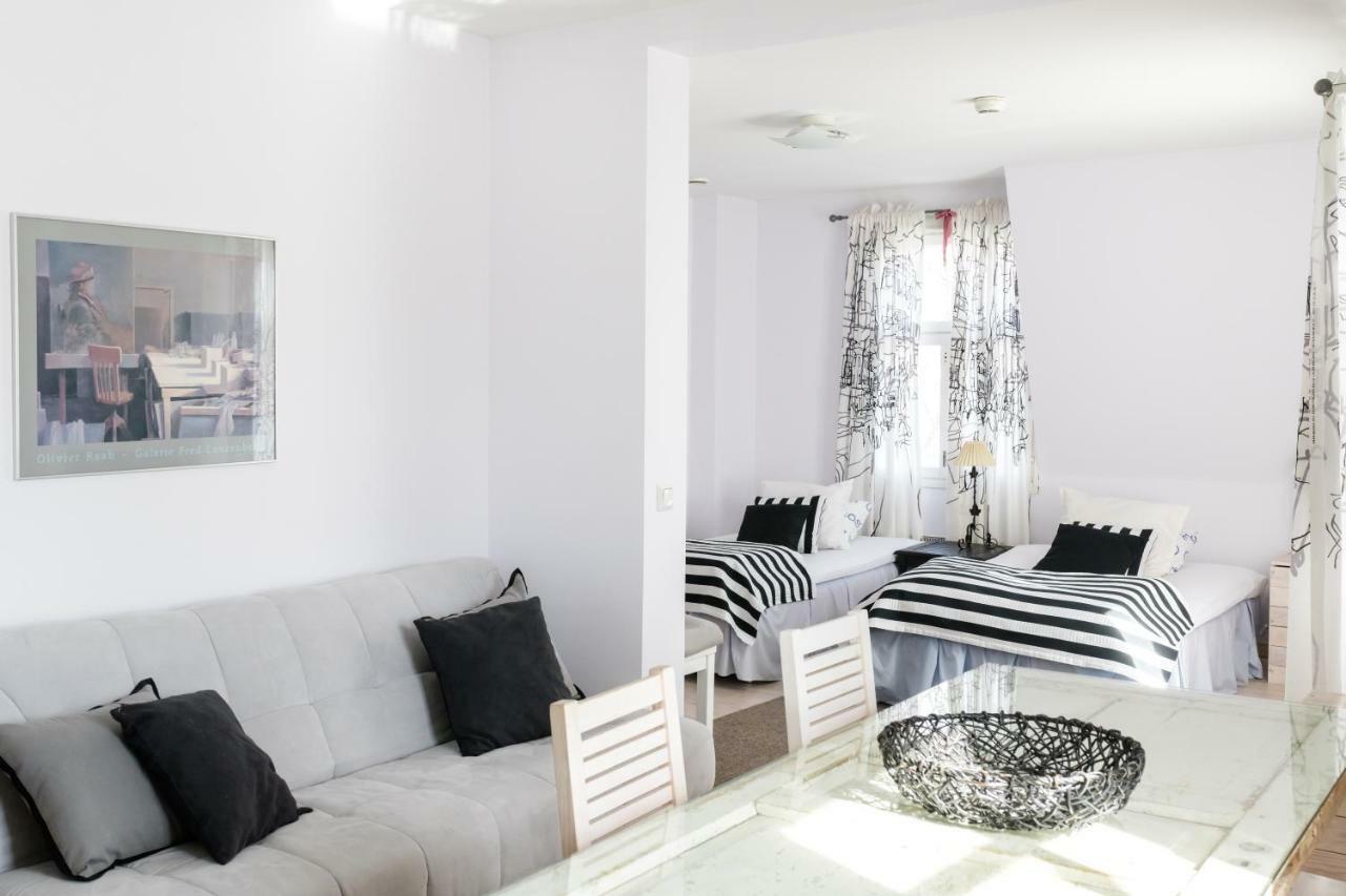 Boutique Hotel Tavis, Check In Olavinkatu 8 Savonlinna Esterno foto